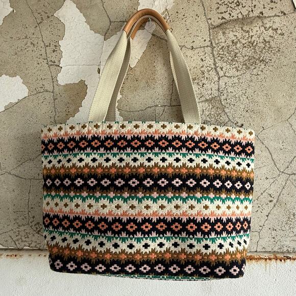 Pendelton Tote Bag Echo Cliffs Large Travel Tote Aztec Blanket Leather Handles - Picture 7 of 8